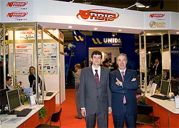 D. Manuel Sos, Director Gerente de Pipeline Software y D. Pedro Fernández, Director de Servicios Administrativos de AEDAVE.