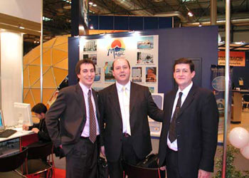 fitur 2003