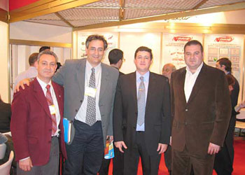 fitur 2004