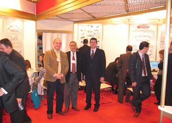 fitur 2004