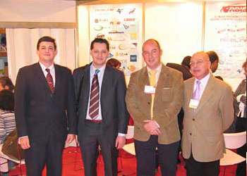 fitur 2004