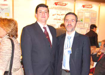 fitur 2004