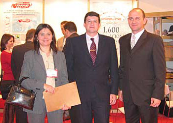 fitur 2004