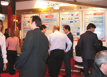 fitur 2005