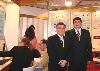 fitur 2005