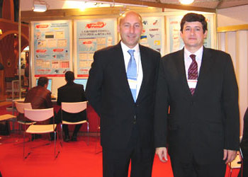 fitur 2005