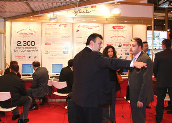 Fitur 2006