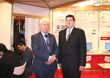 Fitur 2006