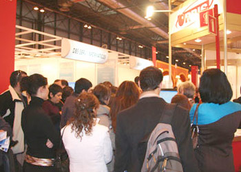 Fitur 2006