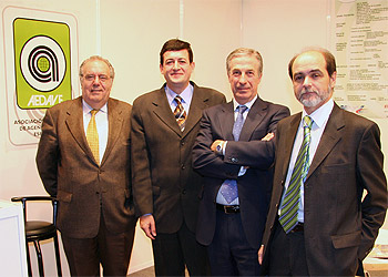 fitur 2005