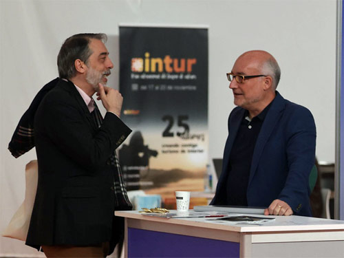 Adolfo Mate de Eurovia Travel y Sebastián Briones, Director General de Pipeline Software - INTUR 2022