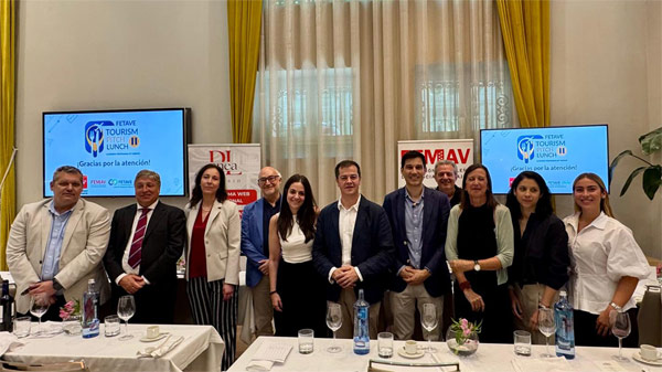 II Tourism Pitch Lunch de FETAVE